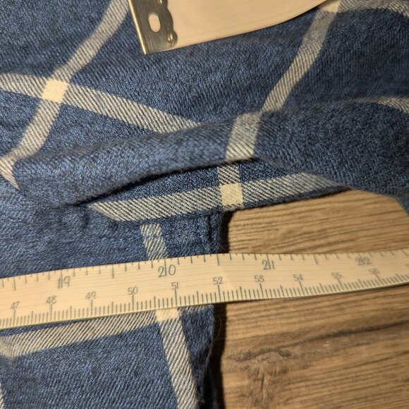 Men's Banana Republic Blue Plaid Button-Up - Picture 6 of 7